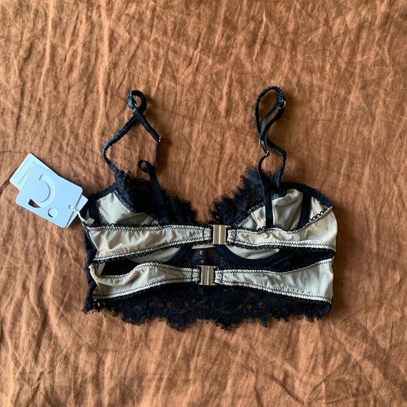 NWT Double Hook Lace Crop Corset Top Black - Picture 4 of 4